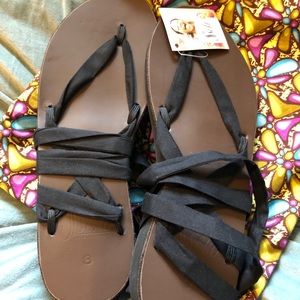 NWT Sseko Brown Leather Ribbon Sandals Size 8